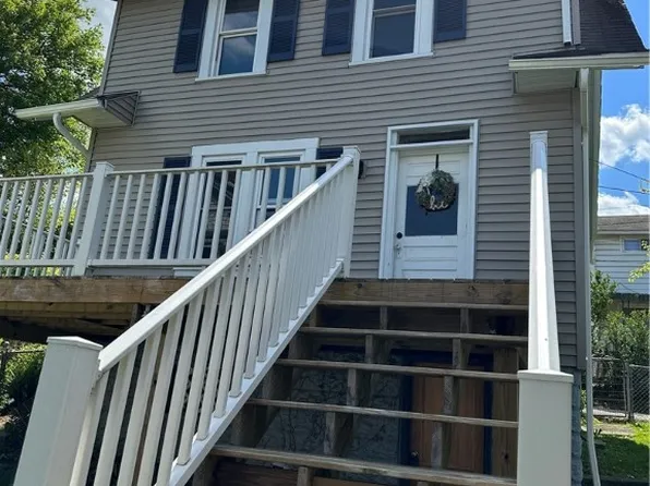 941 Meadow Ave, Charleroi, PA 15022