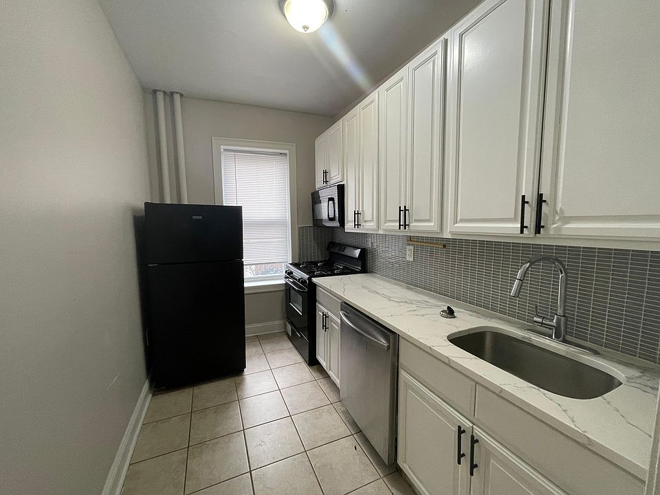 1st image of 65 Stuyvesant Ave #22