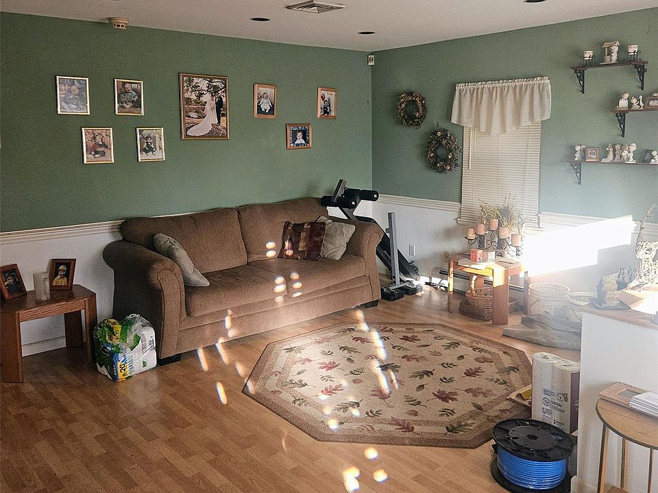 2nd image of 623 Willow Street