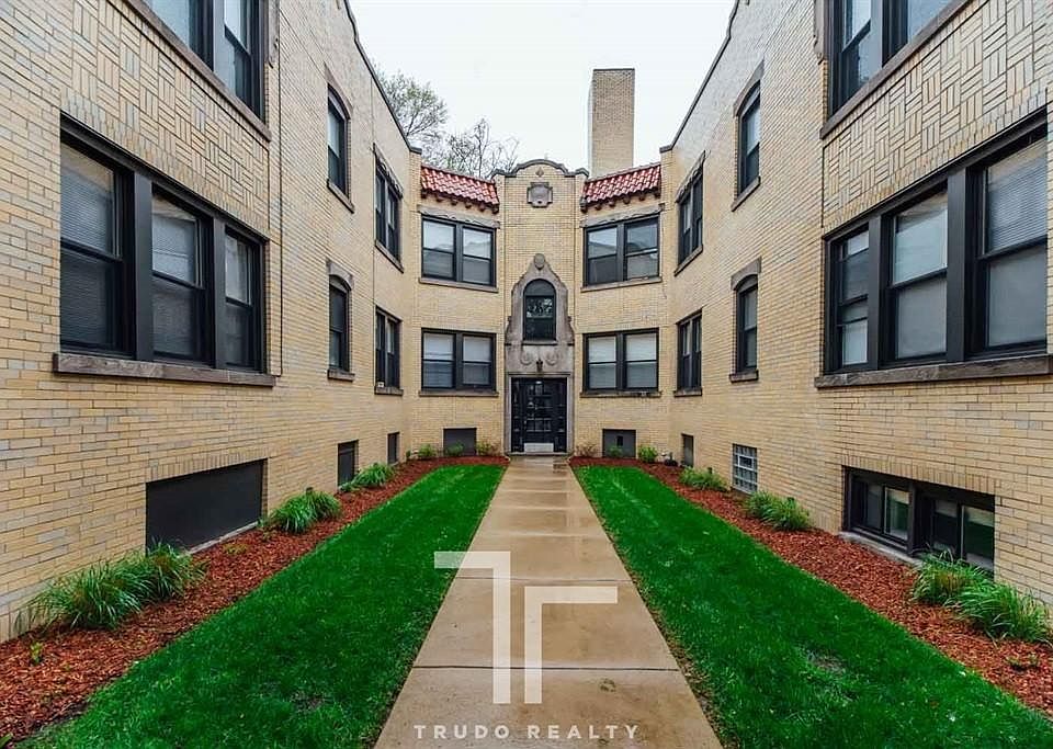 1st image of 4350 N Cicero Ave