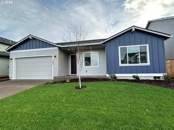 2447 W 8th Ave, Junction City, OR 97448