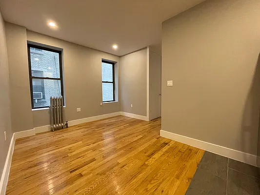 Rented by Bohemia Realty Group | media 12