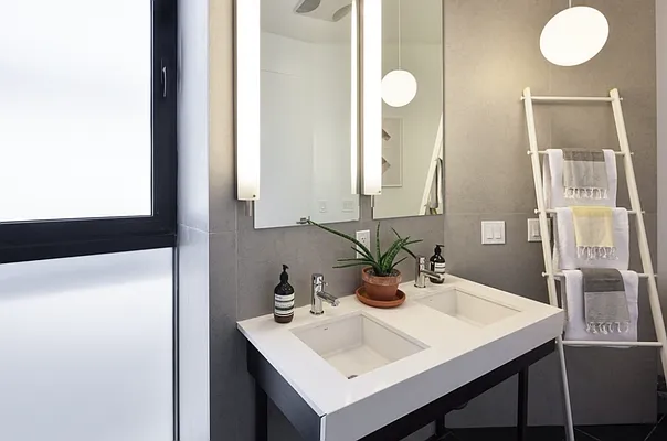 Rented by New Holland Residences | media 46