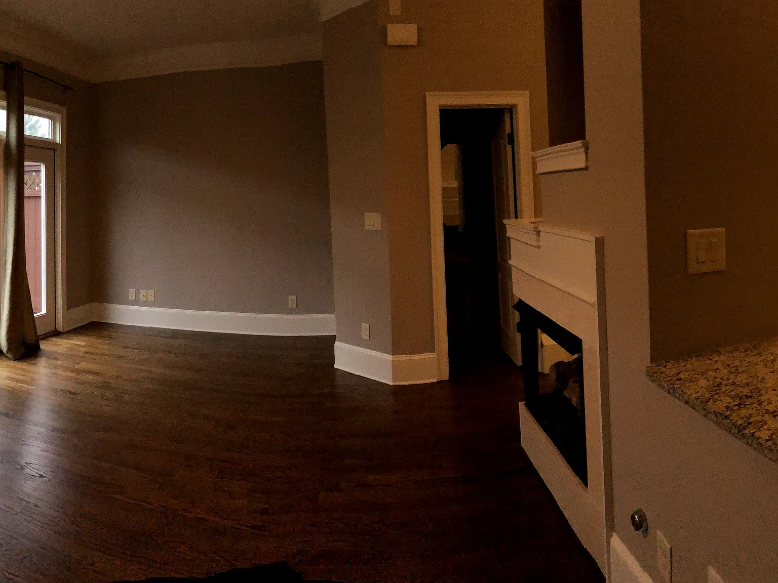 3 bed, 2.5 bath, 2048 sqft, $3,100 — Photo 2