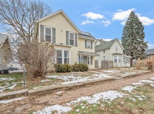 1124 Walker St, Des Moines, IA 50316