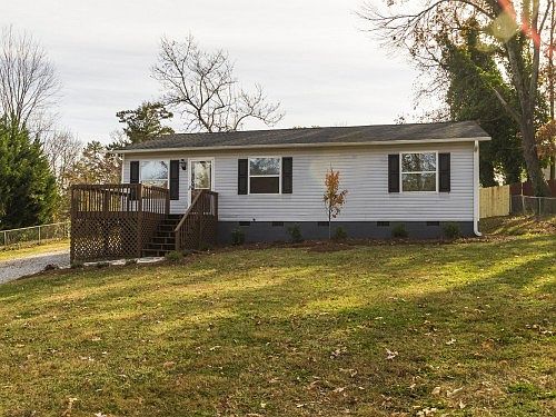 2nd image of 3632 Sharon Ave