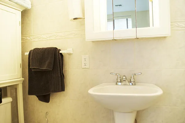 Rented by Mark T. Mallek, LREB | media 7