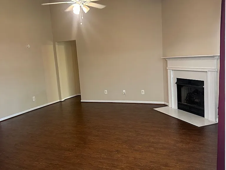 404 Gibson Forest Dr — Photo 3