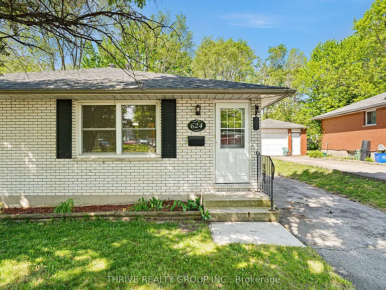 624 Mornington Ave — Photo 2