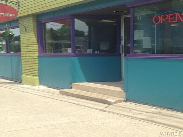 1st image of 87 Lake St