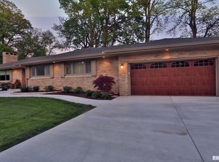 716 E Bittersweet Ln, Peoria, IL