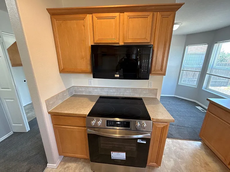 4105 Windy Ave NE — Photo 13