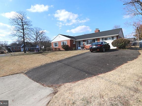 2nd image of 10932 Fairchester Dr