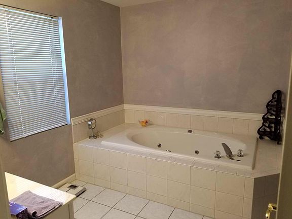 2nd image of 8011 Sierra Woods Ln