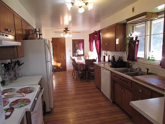 4th image of 9515 E Shannon Ave