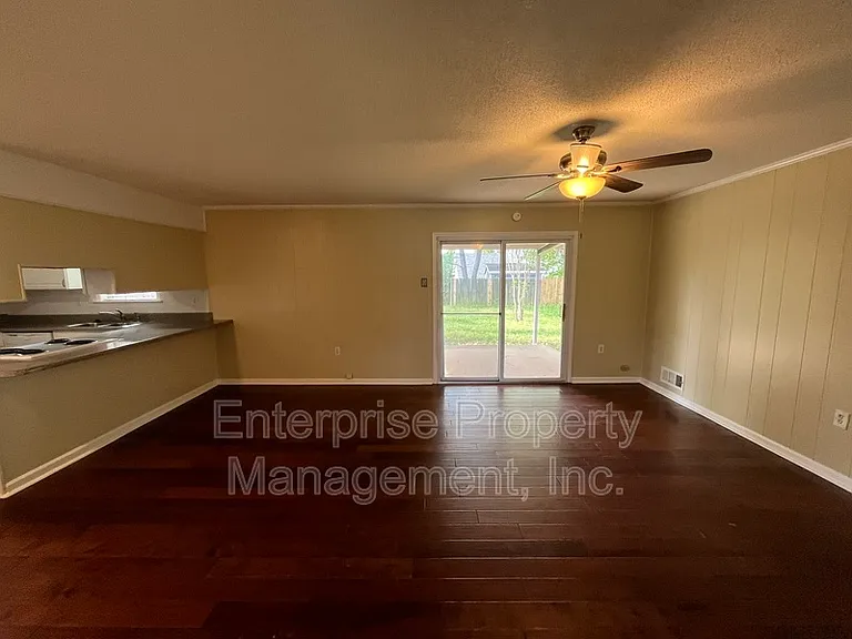 6967 Dawnhill Rd — Photo 6