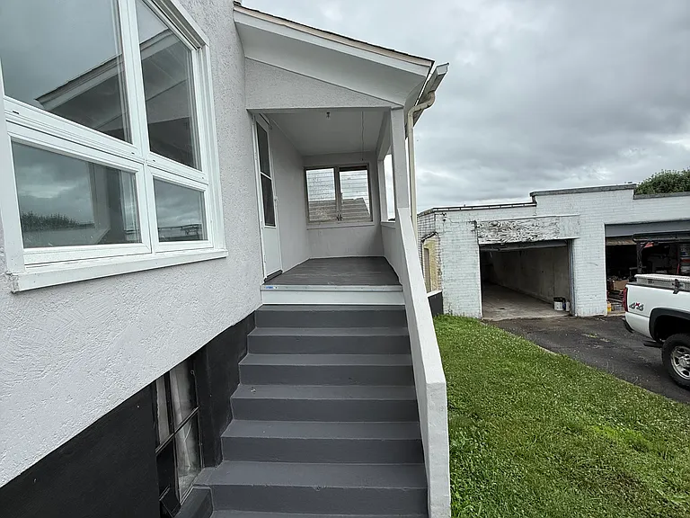 425 W Grace St — Photo 19
