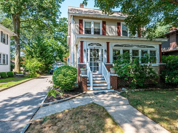 38 Thomas St, Metuchen, NJ 08840