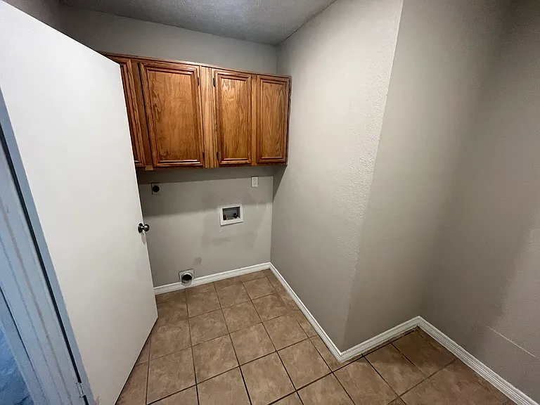 2405 Brookside Dr — Photo 12