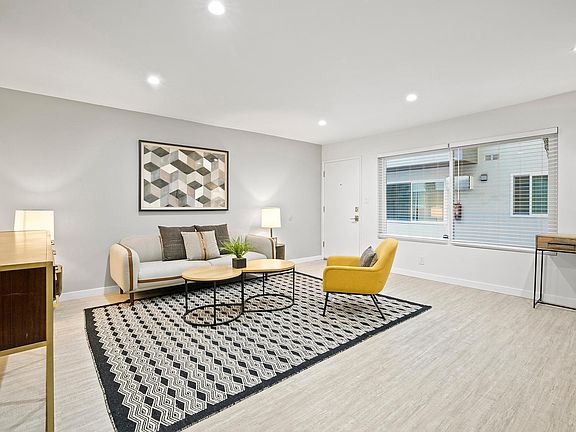 One Bedroom Apartment