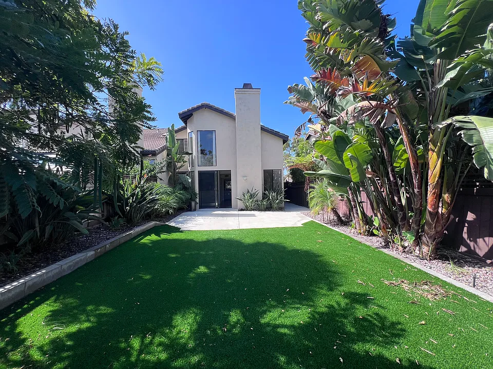 6021 Caminito Del Oeste