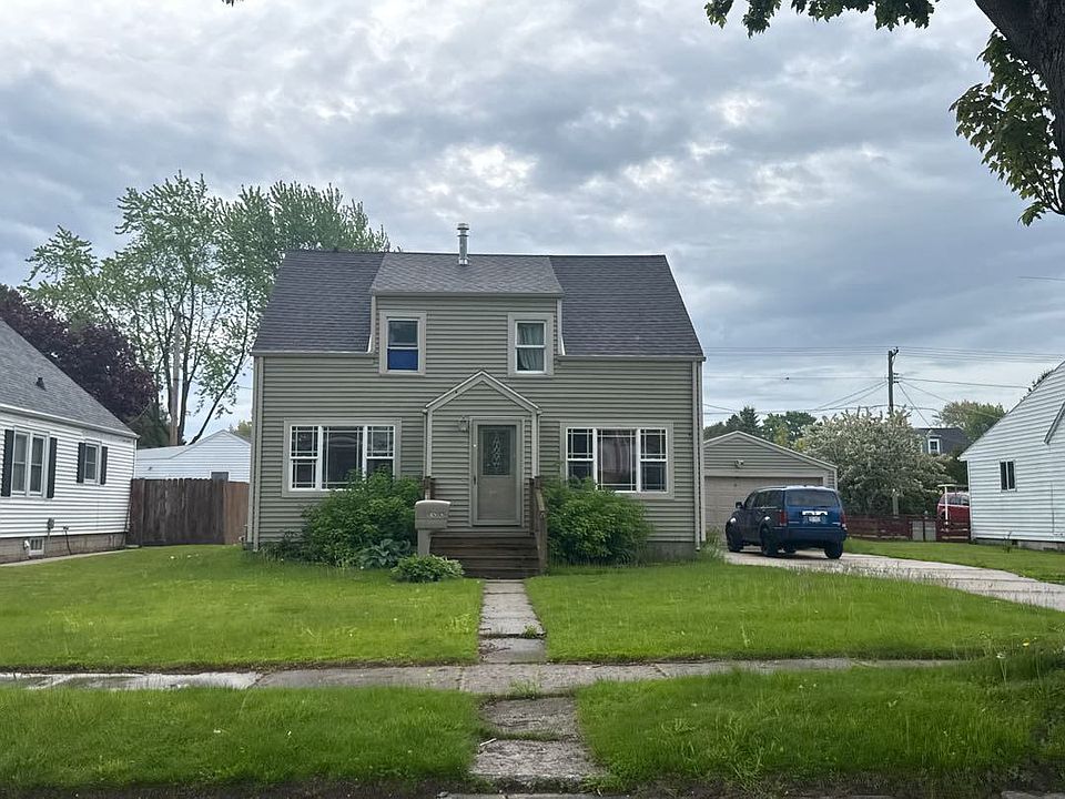 1st image of 1124 Division St