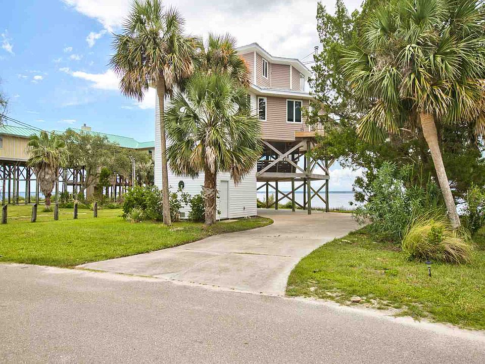 1st image of 68 Ocean View Dr