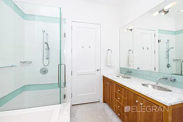 Rented by (Legacy) Elegran