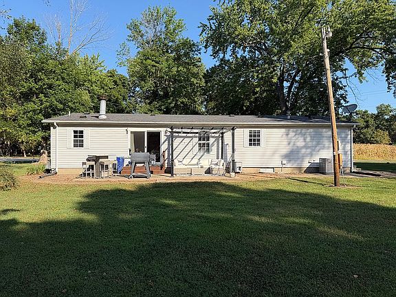4th image of 320 W Mound St