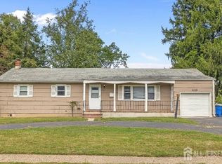 605 Oak Tree Ave, South Plainfield, NJ 07080