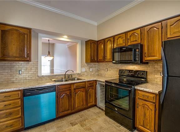 5th image of 609 Boyd Mill Ave APT 1
