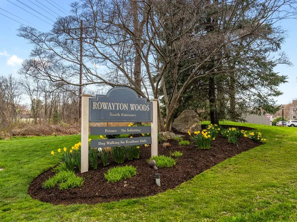 72 Rowayton Woods Drive #72, Norwalk, CT 06854