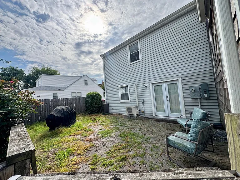 9251 Atwood Ave — Photo 45