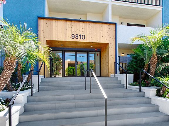 4th image of 9810 Zelzah Ave #104