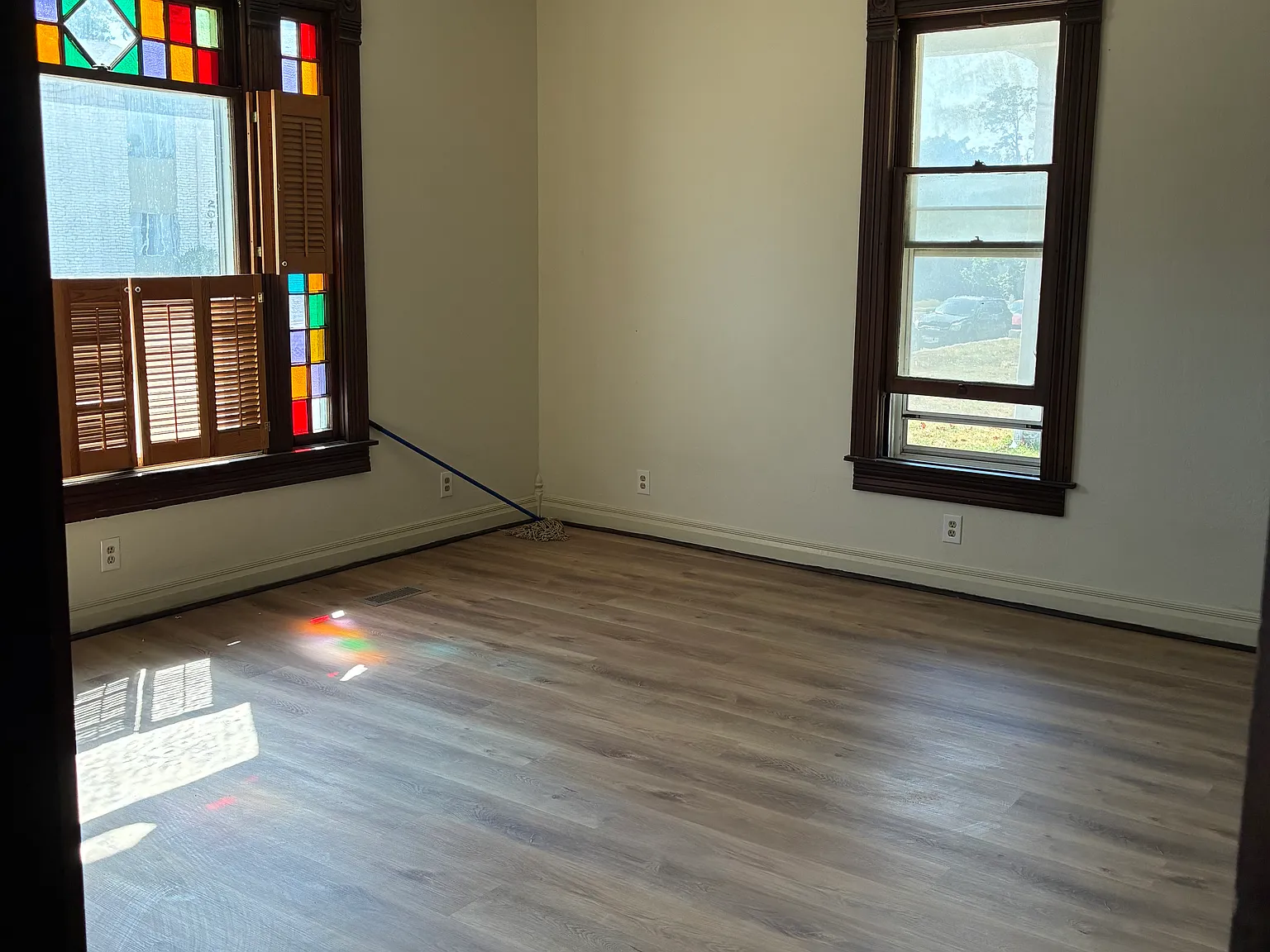 4 bed, 2.5 bath, 2080 sqft, $1,700 — Photo 2