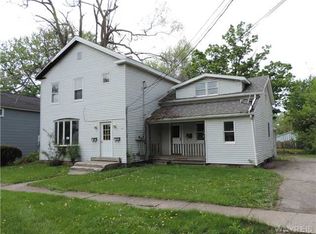 143 Olcott St, Lockport, NY 14094