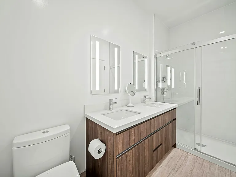 1515 Liona St #4418 — Photo 9