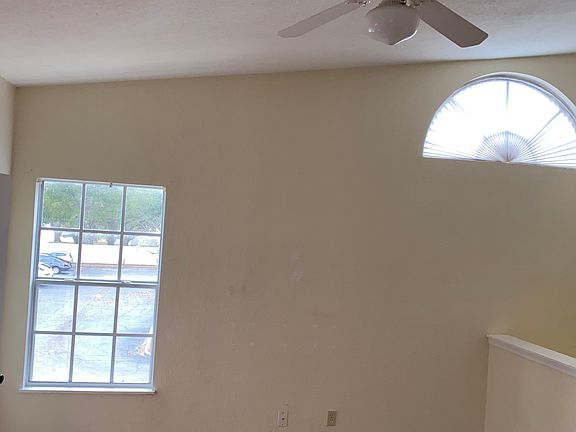 2nd image of 1618 Columbia Arms Cir Unit 259