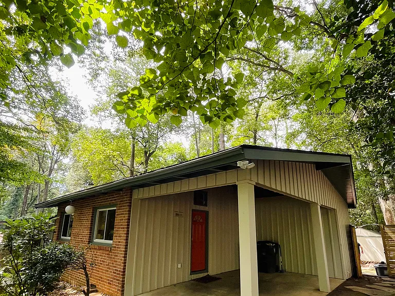 2338 Tanglewood Cir NE — Photo 5