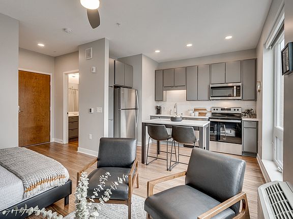 4th image of 1410 Nicollet Ave #637