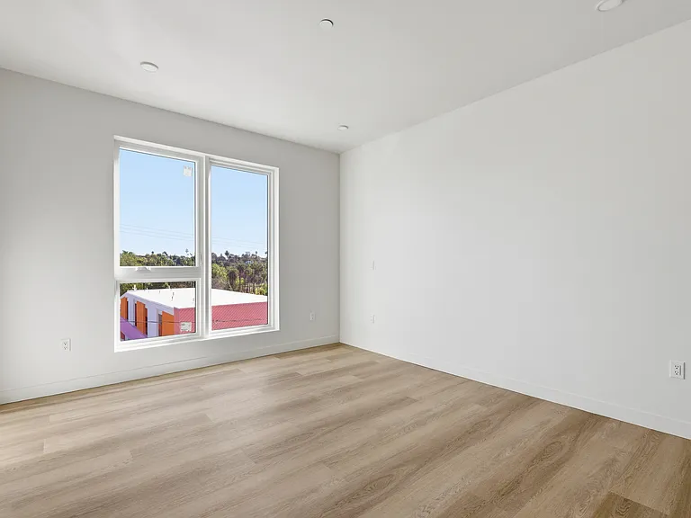 The Residences at Echo Park — Photo 44
