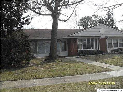 1st image of 378C Chatham Ct