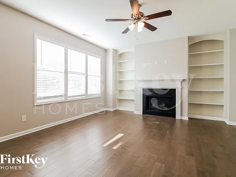25 Griffith Pl — Photo 3