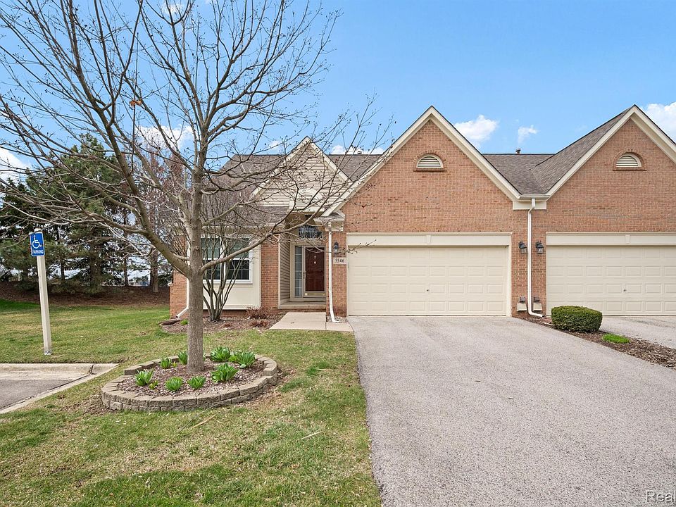 1st image of 5546 Pinehurst Dr #186
