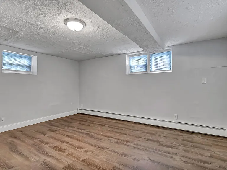 109 Dwight St — Photo 5