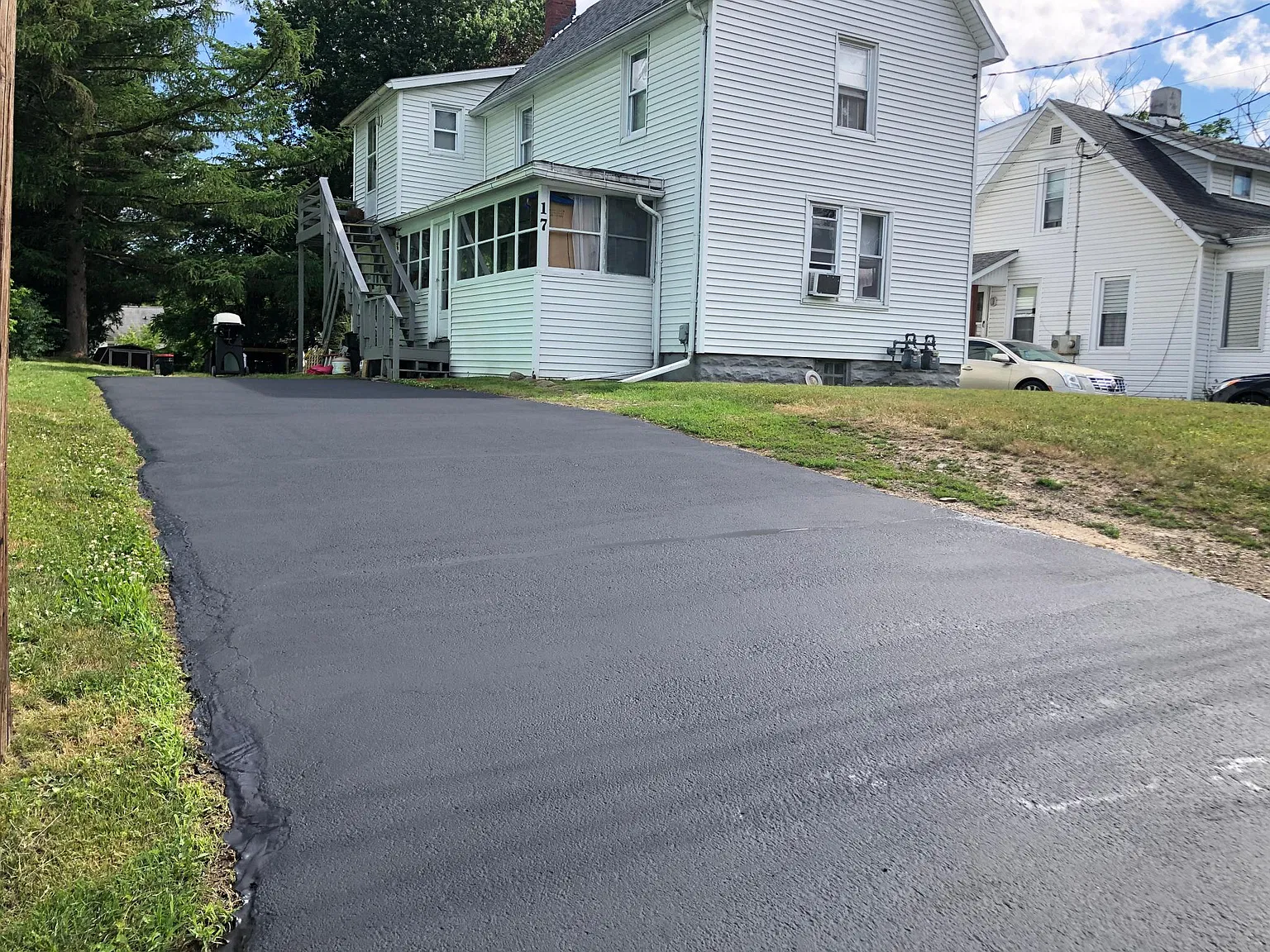 17 Roberts Ave — Photo 3