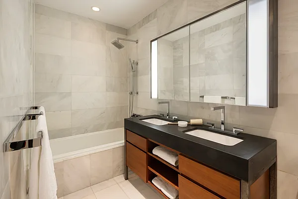 Rented by Platinum Properties | media 27