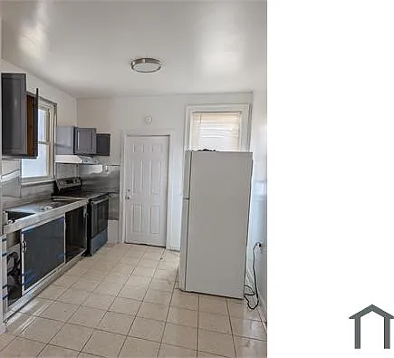 3 bed, 1098 sqft, $1,990 — Photo 3