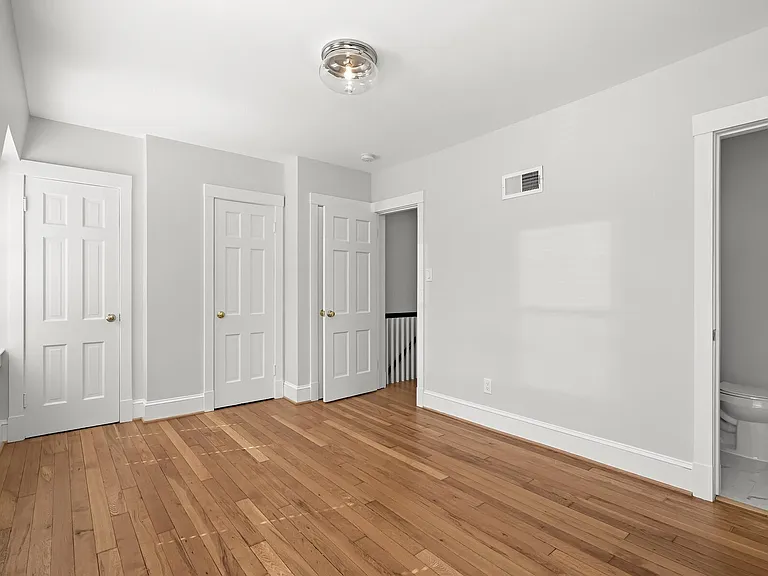 5031 V St NW — Photo 8