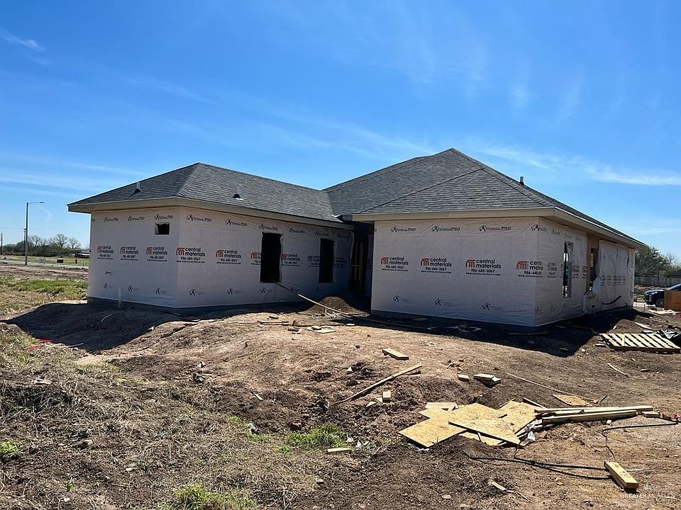 2nd image of 1015 Sycamore Ave